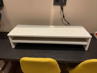 Alzador para monitor u ordenador