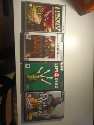 4 Videojuegos PC: Heroes V, Doom 3, Left 4 Dead, D