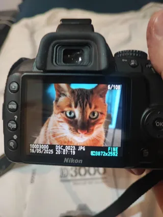 Cámara Nikon D3000 Negra