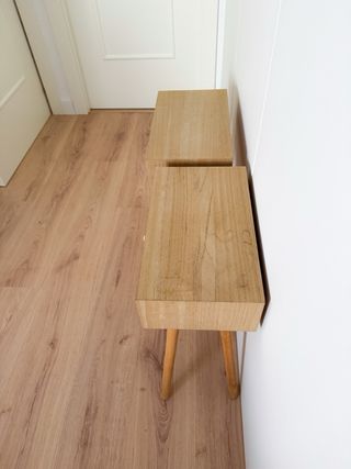 Comodini in Legno e Bianco