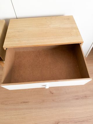 Comodini in Legno e Bianco