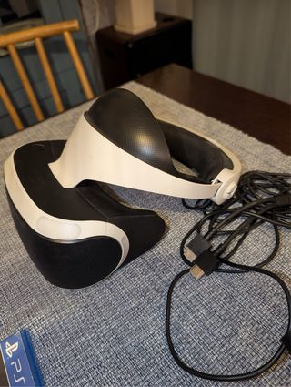 PS4 Slim 1TB + Gafas VR + 4 Juegos