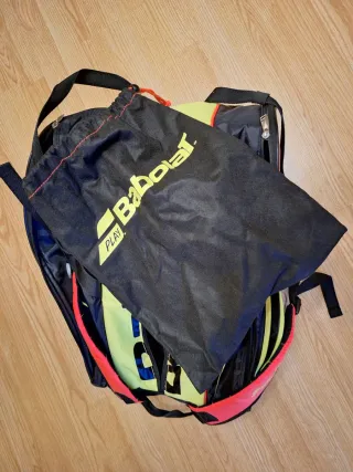 Pack Mochila Padel Babolat Play Negra y 2 palas