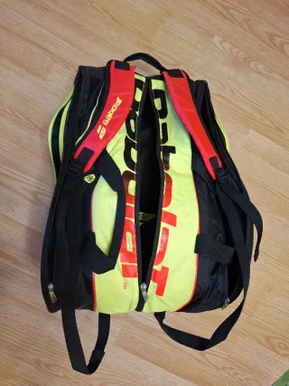 Pack Mochila Padel Babolat Play Negra y 2 palas