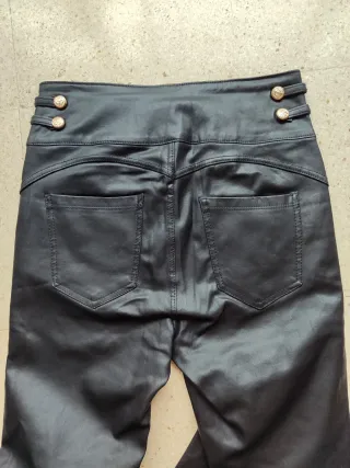 Falda y Pantalón Polipiel Negro