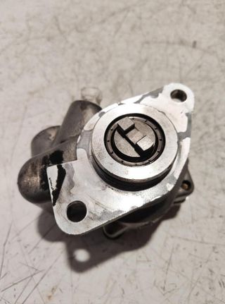 Bomba dirección iveco 7682955133 daily caja 301182