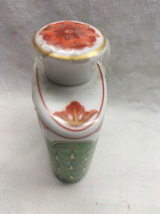 Frasco de chá em porcelana