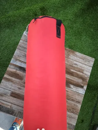 Saco de boxeo Outshock rojo