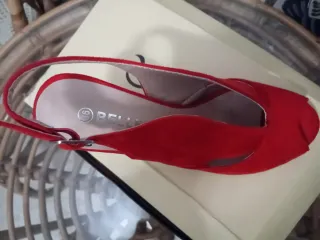 Zapato tacón rojo