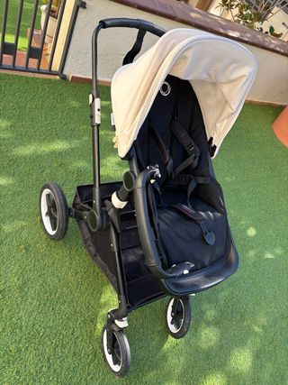 Cochecito Bugaboo Fox 2 con el capazo también