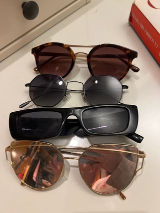 4 Gafas de sol variadas