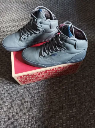 Botas Vans Gris Talla 40.5 (Un solo uso)