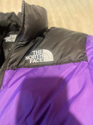 The North Face Nuptse Morado Talla M