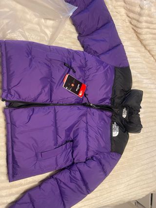 The North Face Nuptse Morado Talla M