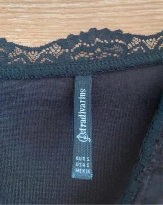 Body terciopelo negro encaje