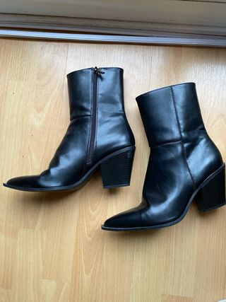 Botines negros tacón punta cuadrada