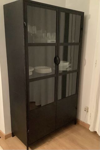 Vitrina metal 2 puertas negras