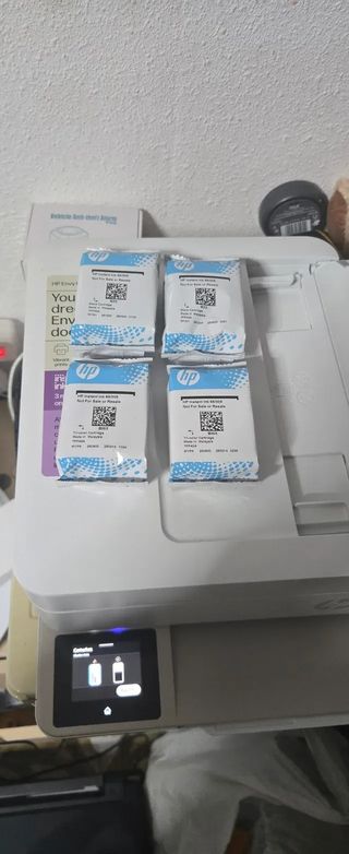 Impresora HP Envy 6520e + Cartuchos