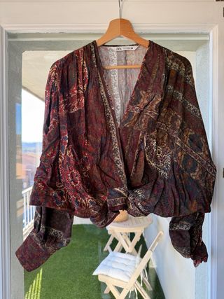 Blusa Zara Estampada Manga Larga