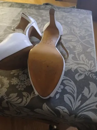 Zapatos de fiesta LODI blancos y dorados