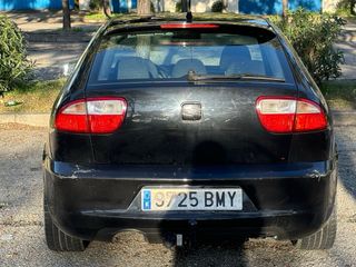 SEAT Leon 2001 pegatina 🟡