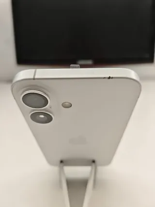 iPhone 16 128GB 90% Batería