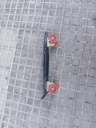 Skateboard Penny Board Ruedas Rojas