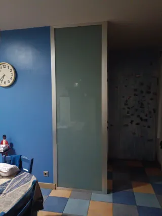 Marco aluminio cristal con puerta 90x165cm