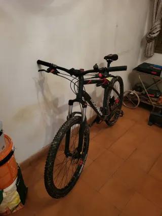 Bicicleta Rockrider ST 540. Talla Xl. Casi nueva.