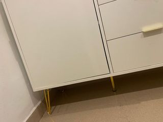 Mesa auxiliar moderna