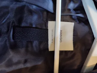 Cazadora de piel negra