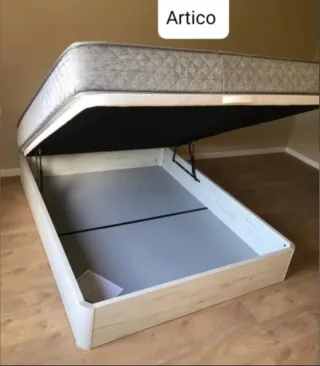 Canapé base cama somier metálico y madera