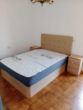 Canapé base cama somier metálico y madera