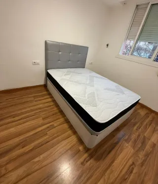 Canapé base cama somier metálico y madera