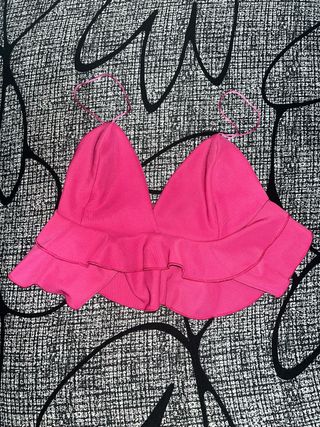 Top fiesta rosa volantes