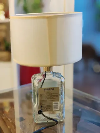 Lampada con base bottiglia Disaronno in Vetro