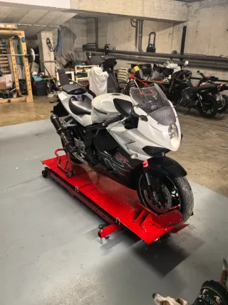 Hyosung Comet GT 650 R - Moto Deportiva