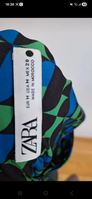 Vestido ceñido estampado geométrico