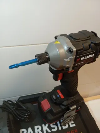 Parkside Performance Atornillador impacto kit