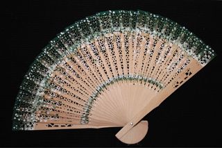 Abanico madera pintado a mano