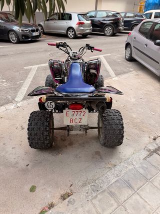 Suzuki LTZ 400