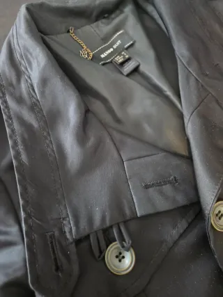 Gabardina Mango Negra Entallada