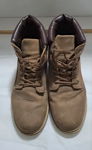 Scarpe alte marrone chiaro taglia 43