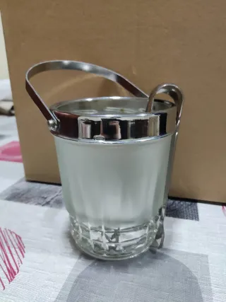 Cubiterra de cristal con pinza