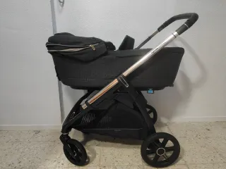 Passeggino per neonati nero