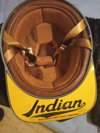 Casco estilo retro con visera