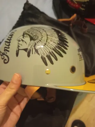 Casco estilo retro con visera