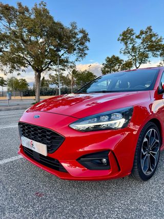Ford Focus ¡Garantia Oficial!