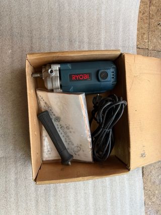 Pulidora Ryobi PE-2100