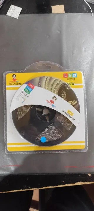 Striscia LED 5050 Alta Luminosità 10 confezioni